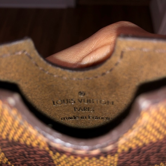 Louis Vuitton IPhone 5 case - Picture 2 of 3